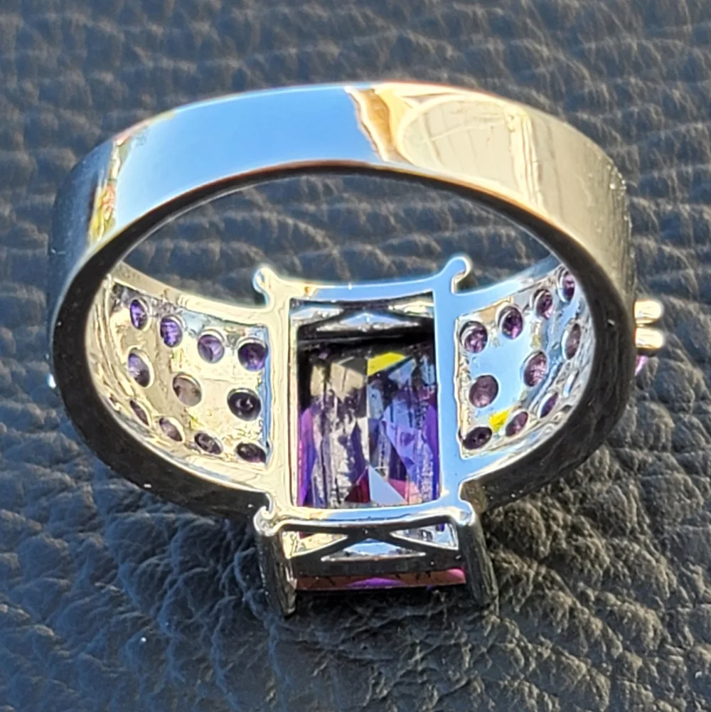 Purple Emerald Cut Glass Ring - Vintage, Estate - Size 8.5 - Picture 6 of 7